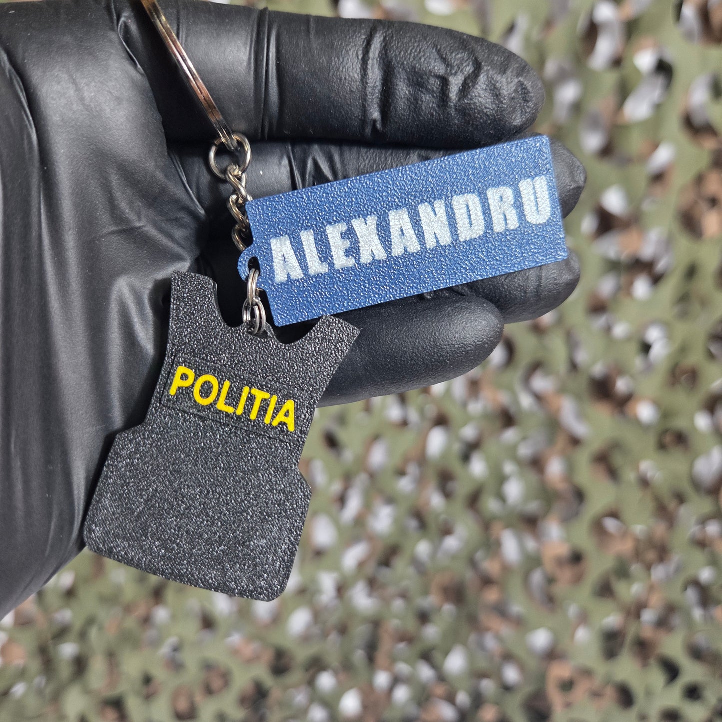 Breloc Personalizat MiniGrad + Vestă Tactică