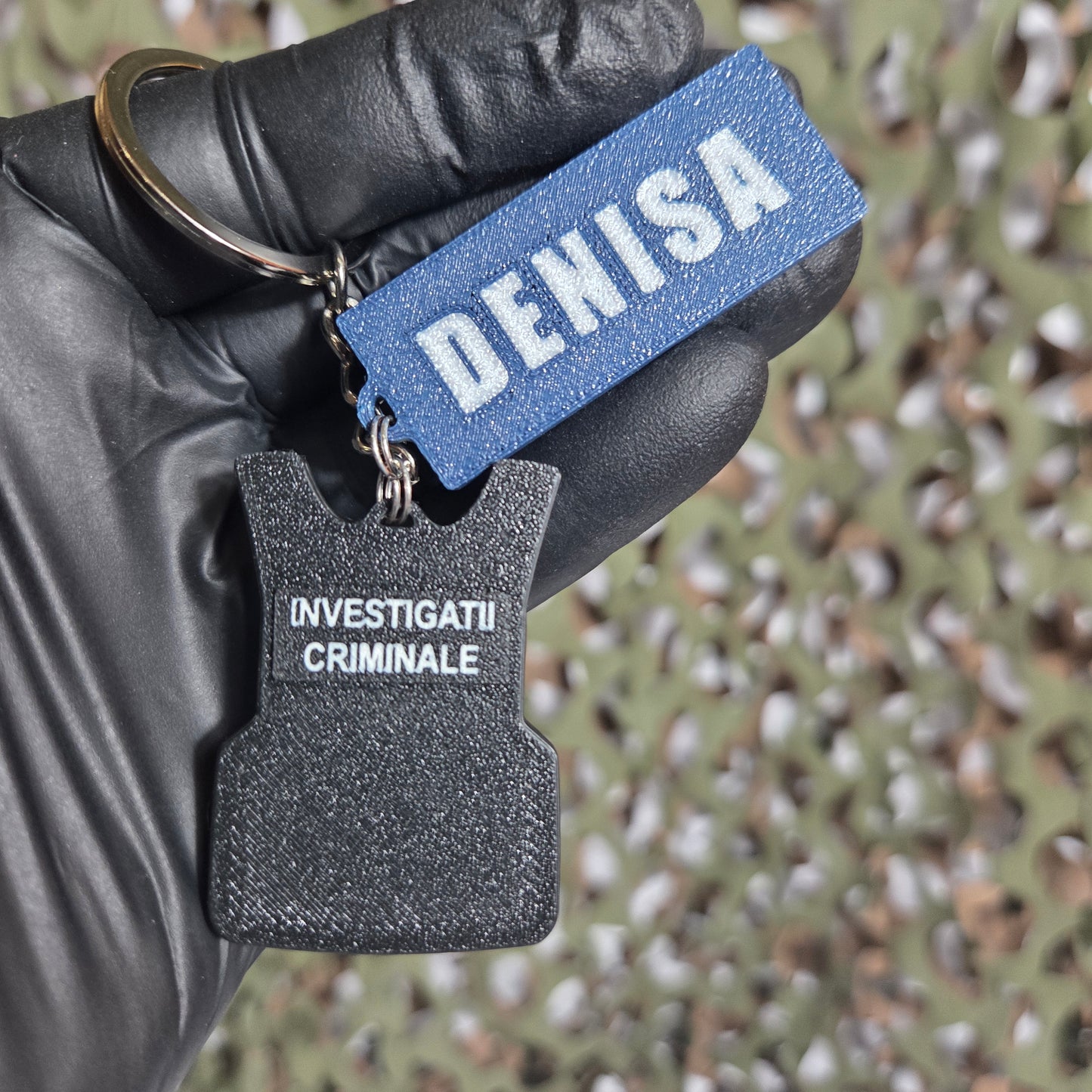 Breloc Personalizat MiniGrad + Vestă Tactică