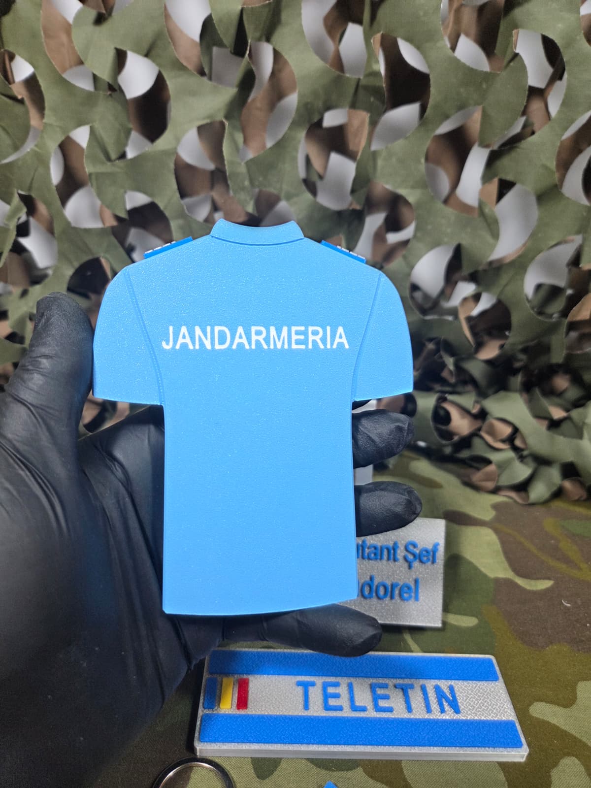 Set Cadou Personalizat - Plachetă Tricou Jandarmerie
